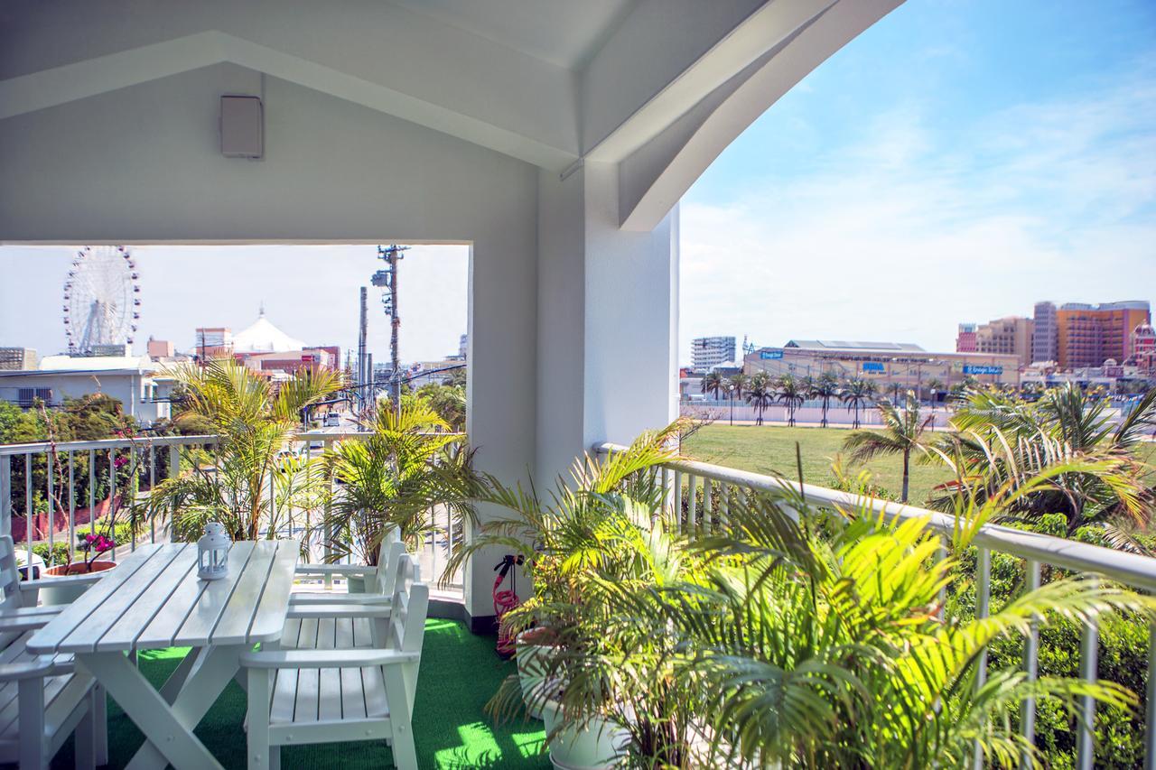 Villa Mihama Beach House Chatan Exterior foto
